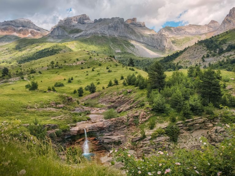 Barranco de Igüer en el Valle de Aisa- Adrian Sediles Embi